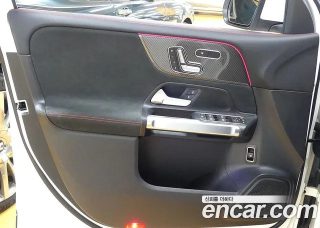 Mercedes-Benz GLB-Class X247 2022 Белый из Кореи, фото 2