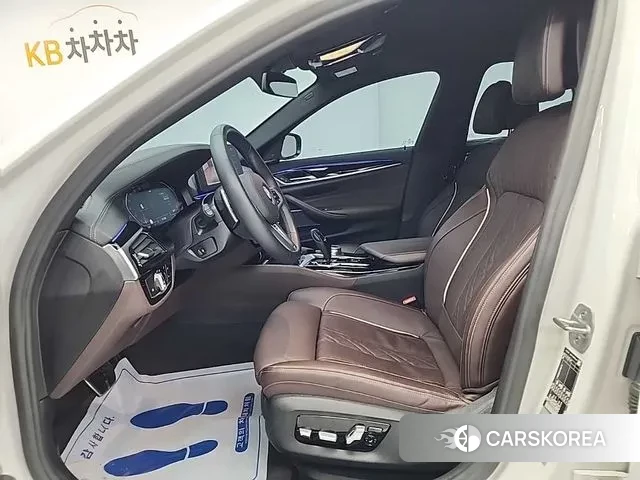 BMW 5 Series (G30) id 2890095 из Кореи 2