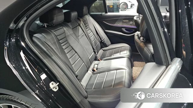 Mercedes-Benz E-Class W213 2020 Черный из Кореи, фото 2