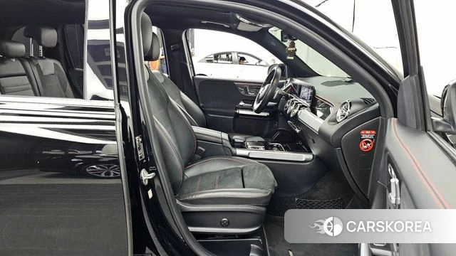Mercedes-Benz GLB-Class X247 2020 Черный из Кореи, фото 2