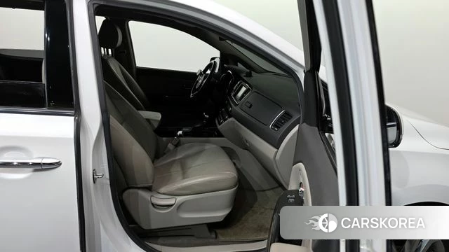 Kia All New Carnival 2018 Белый из Кореи, фото 2