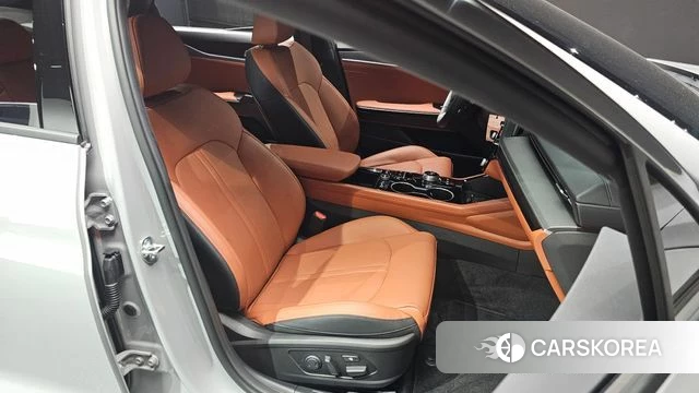 Kia The New K5 3rd generation 2025 Серый из Кореи, фото 2
