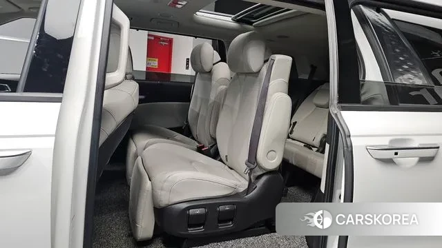 Kia Carnival 4th generation 2021 Белый из Кореи, фото 2