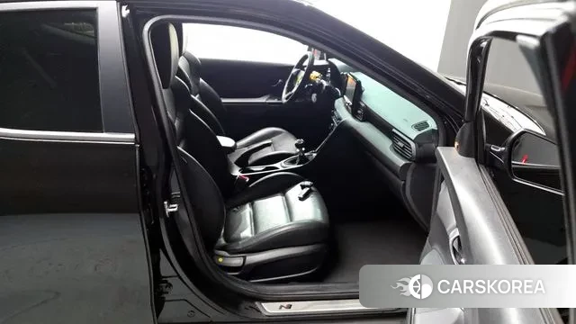 Hyundai Veloster (JS) 2018 Черный из Кореи, фото 2