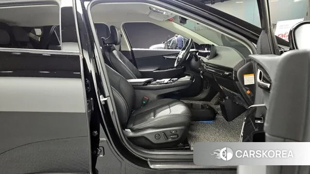 Kia EV6 2021 Черный из Кореи, фото 2