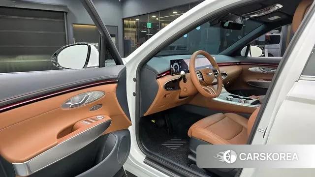 Genesis GV70 2025 Белый из Кореи, фото 2