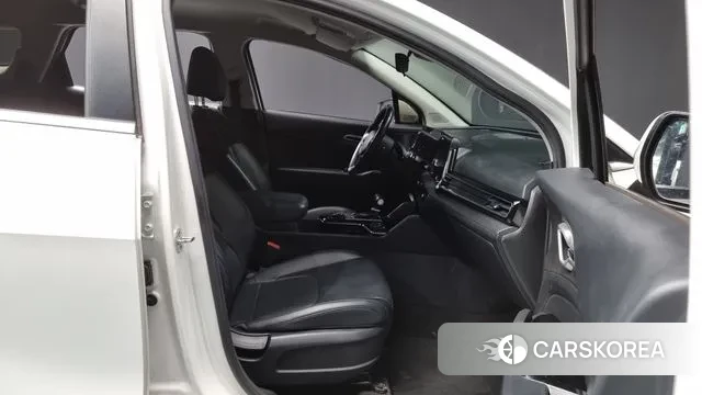 Kia Sportage 5th Generation 2022 Белый из Кореи, фото 2