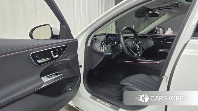 Mercedes-Benz E-Class W214 2024 Белый из Кореи, фото 2