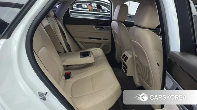 Jaguar XF (X260) 2019 Белый из Кореи, фото 2