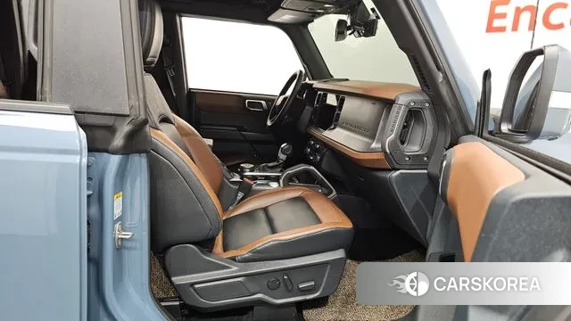 Ford Bronco 6th Generation 2024 Синий из Кореи, фото 2