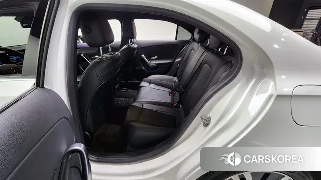 Mercedes-Benz A-Class W177 2021 Белый из Кореи, фото 2