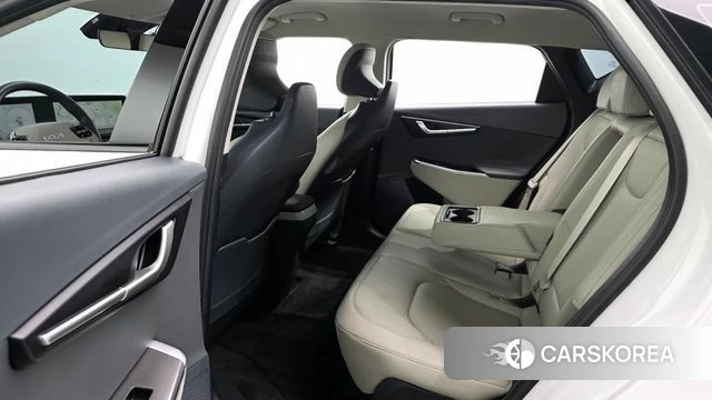 Kia EV6 2024 Белый из Кореи, фото 2