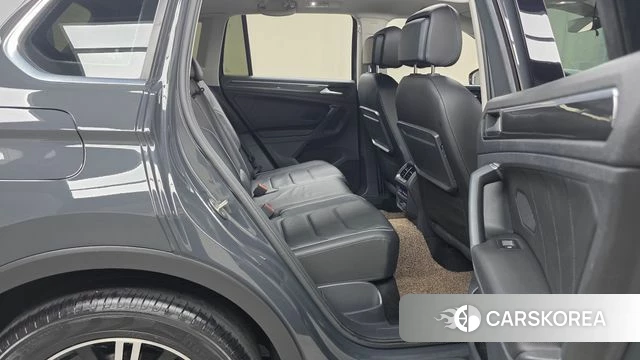 Volkswagen Tiguan second Generation 2020 Серый из Кореи, фото 2