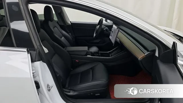 Tesla Model 3 2020 Белый из Кореи, фото 2