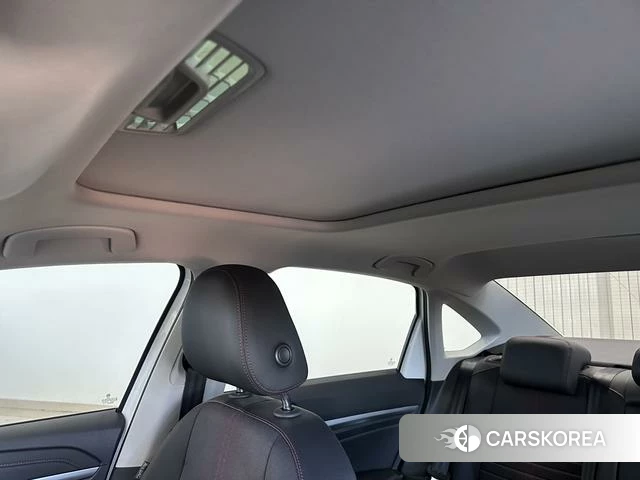 Volkswagen Lavida 2023 Белый из Китая, фото 2