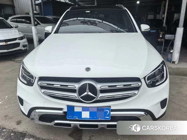 Mercedes-Benz GLC 2021 Белый из Китая, фото 2