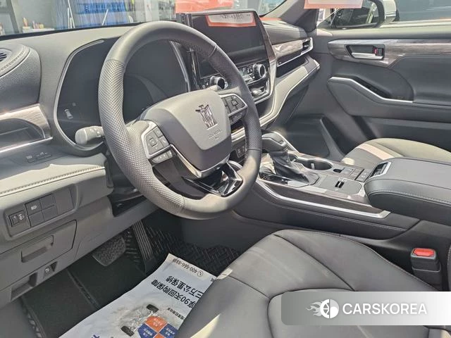 Toyota Crown Lufang 2025 Белый из Китая, фото 2
