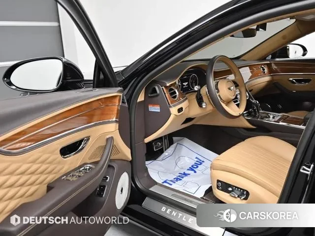 Bentley Flying Spur 3rd Generation 2023 Черный из Кореи, фото 2