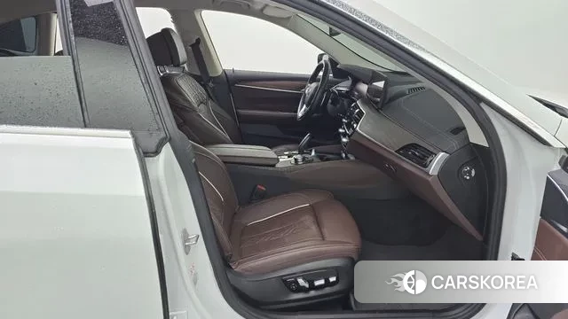 BMW 6 Series GT (G32) 2022 Белый из Кореи, фото 2