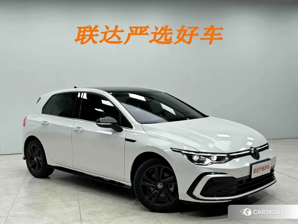 Volkswagen Golf 2023 Белый из Китая, фото 2