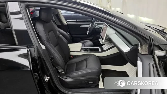 Tesla Model 3 2022 Черный из Кореи, фото 2