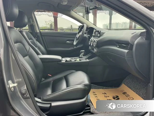 Nissan Xuan Yi 2021 Темно-серый из Китая, фото 2