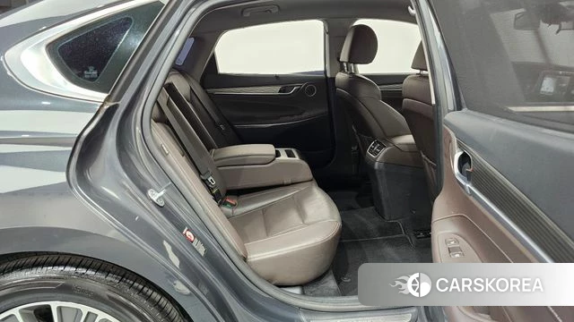 Hyundai Grandeur IG Hybrid 2018 Черный из Кореи, фото 2