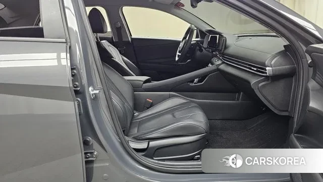 Hyundai The New Avante (CN7) 2024 Серый из Кореи, фото 2