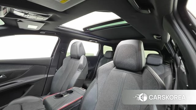 Peugeot 5008 second generation 2020 Черный из Кореи, фото 2