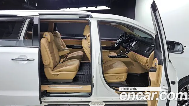 Kia The New Carnival id 2690679 из Кореи 2