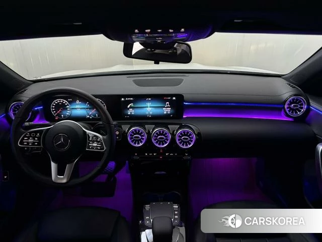 Mercedes-Benz Class A 2022 Белый из Китая, фото 2