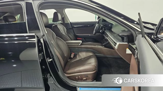 Hyundai Grandeur Hybrid (GN7) 2023 Черный из Кореи, фото 2
