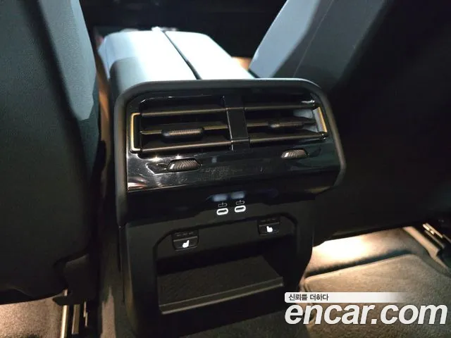 BMW 5 Series (G60) 2023 Белый из Кореи, фото 2