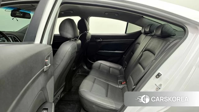 Hyundai Avante AD 2018 Белый из Кореи, фото 2