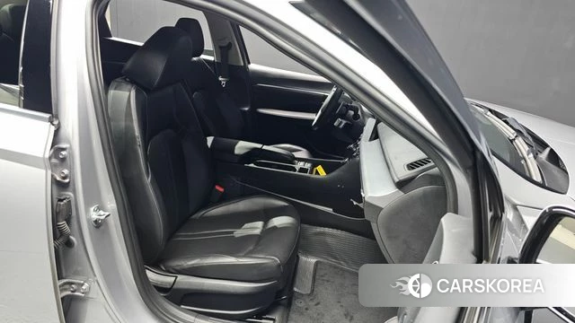 Hyundai Sonata D Edge (DN8) 2024 Серебристо-серый из Кореи, фото 2