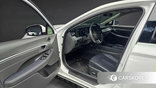 Hyundai Sonata D Edge Hybrid (DN8) 2025 Белый из Кореи, фото 2