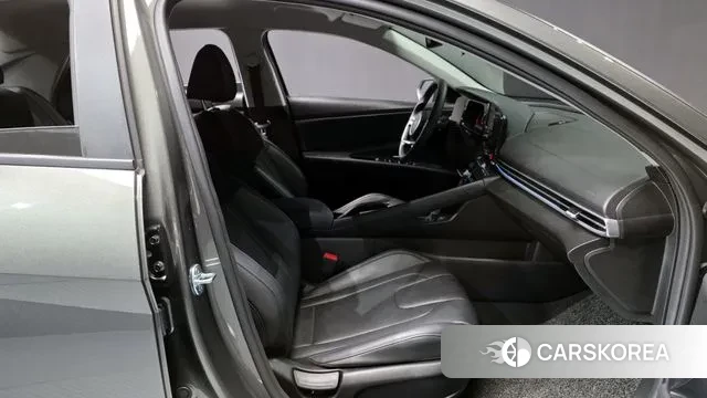 Hyundai The New Avante (CN7) 2024 Серый из Кореи, фото 2