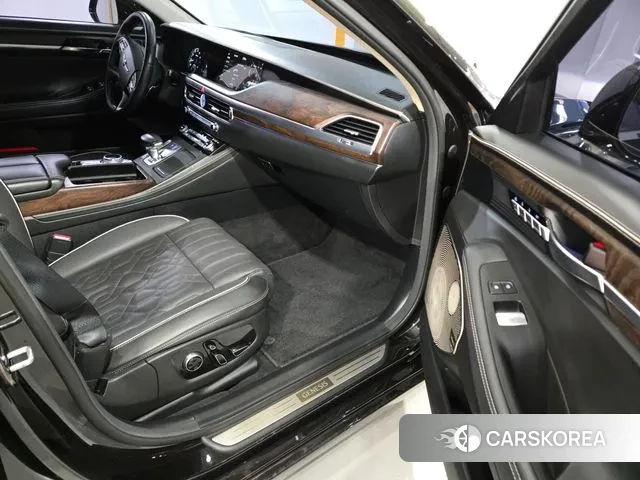 Genesis G90 2019 Черный из Кореи, фото 2