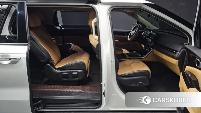 Kia Carnival 4th generation 2023 Белый из Кореи, фото 2