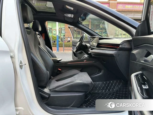 Geely Automobile Binrui 2022 Белый из Китая, фото 2