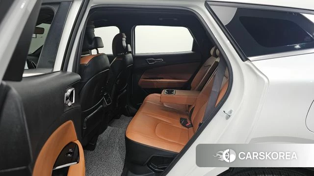 Kia Sportage 5th Generation Hybrid 2024 Белый из Кореи, фото 2