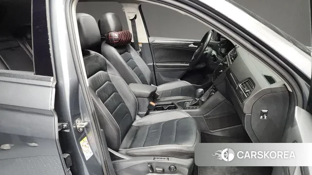 Volkswagen Tiguan second Generation 2019 Серый из Кореи, фото 2