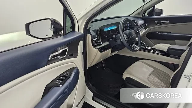 Kia Sportage 5th Generation Hybrid 2021 Белый из Кореи, фото 2