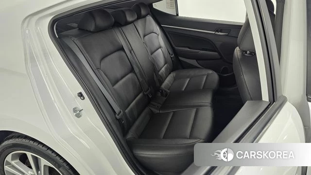 Hyundai Avante AD 2018 Белый из Кореи, фото 2