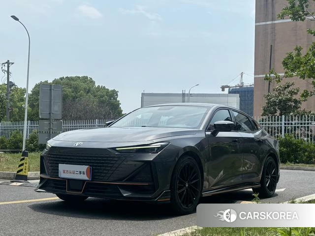 Chang'an UNI-V 2022 Серебристо-серый из Китая, фото 2