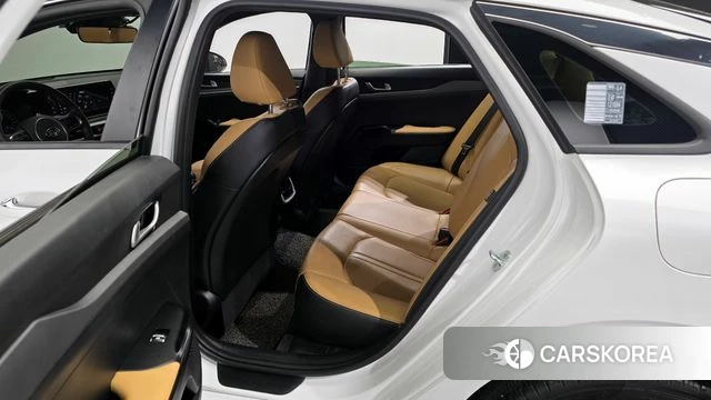 Kia K5 3rd generation 2021 Белый из Кореи, фото 2