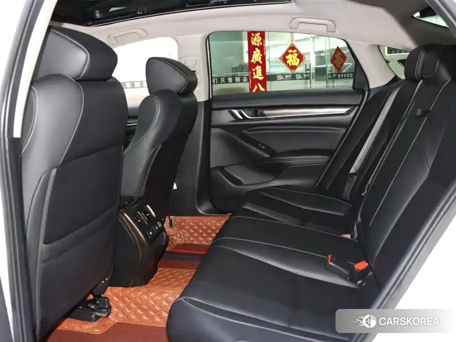 Honda Accord 2023 Белый из Китая, фото 2