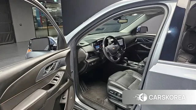 Chevrolet (GM Daewoo) Traverse 2020 Серебряный из Кореи, фото 2