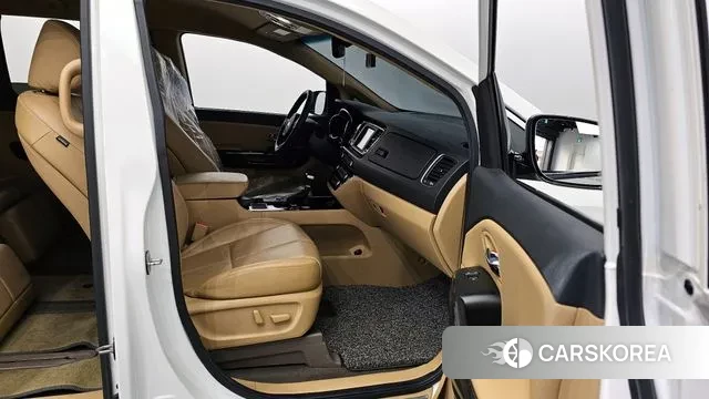 Kia The New Carnival 2019 Белый из Кореи, фото 2