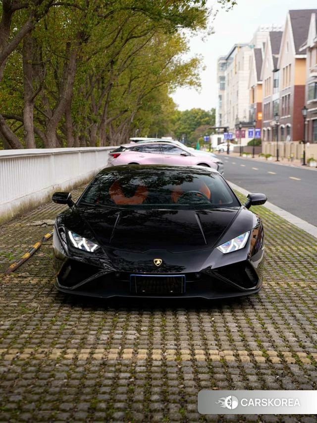Lamborghini Huracán 2023 Черный из Китая, фото 2